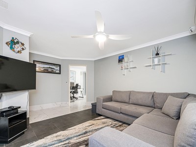 Property for sale in Ballajura : Dempsey Real Estate