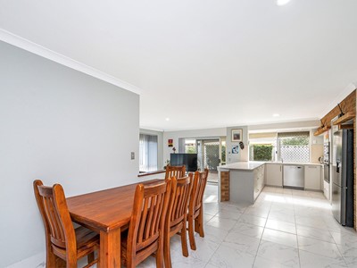 Property for sale in Ballajura : Dempsey Real Estate