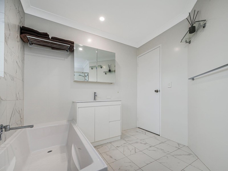 Property for sale in Ballajura : Dempsey Real Estate