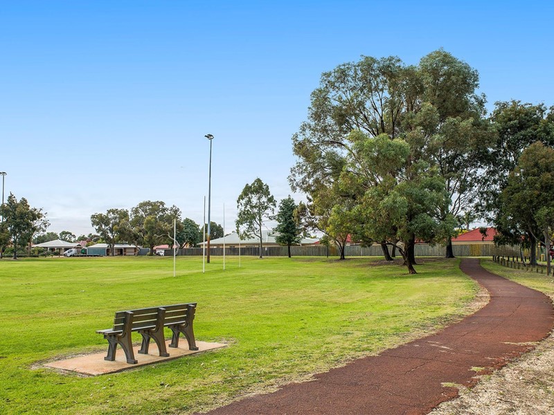 Property for sale in Ballajura : Dempsey Real Estate