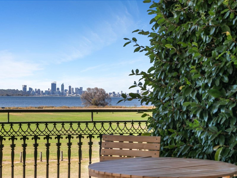 Property for sale in Attadale : Jacky Ladbrook Real Estate