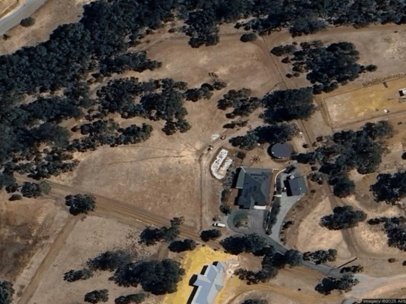 Property for sale in Chittering