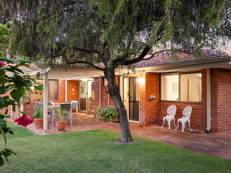 Property for sale in Attadale : Jacky Ladbrook Real Estate