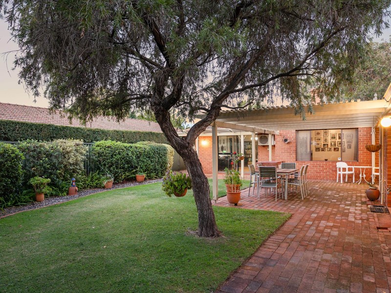 Property for sale in Attadale : Jacky Ladbrook Real Estate