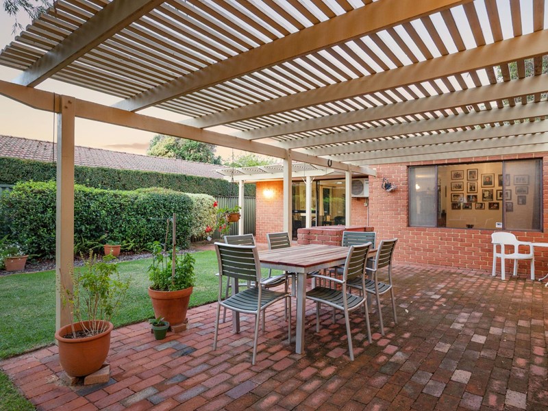 Property for sale in Attadale : Jacky Ladbrook Real Estate