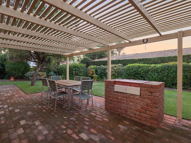 Property for sale in Attadale : Jacky Ladbrook Real Estate