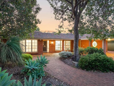 Property for sale in Attadale : Jacky Ladbrook Real Estate
