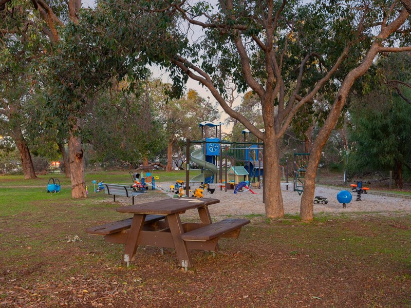 Property for sale in Attadale : Jacky Ladbrook Real Estate