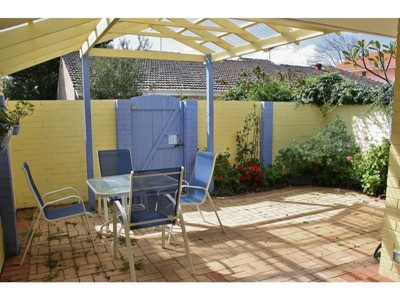 Property for rent in Como