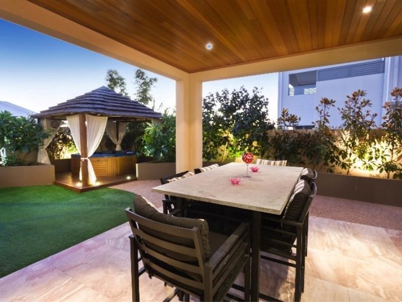 Property for sale in North Coogee