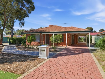 Property for sale in Stratton : Dempsey Real Estate