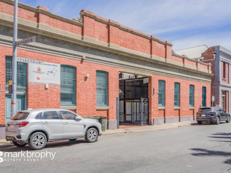 Property for sale in Fremantle, 2/31 Pakenham Street Mark Brophy