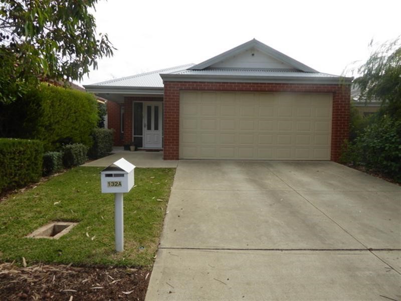 Property for rent in Bicton : Jacky Ladbrook Real Estate