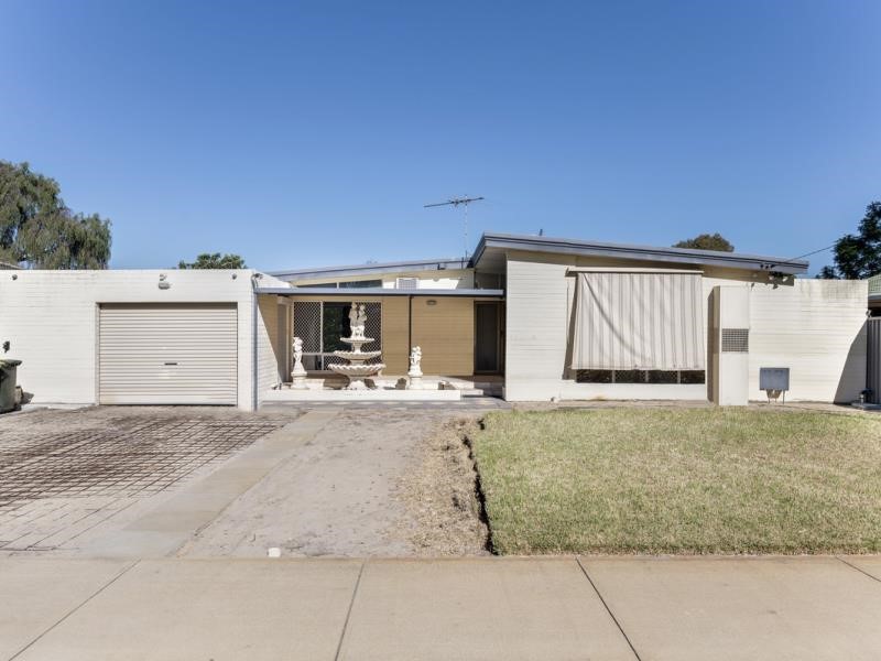 Property for sale in Lynwood