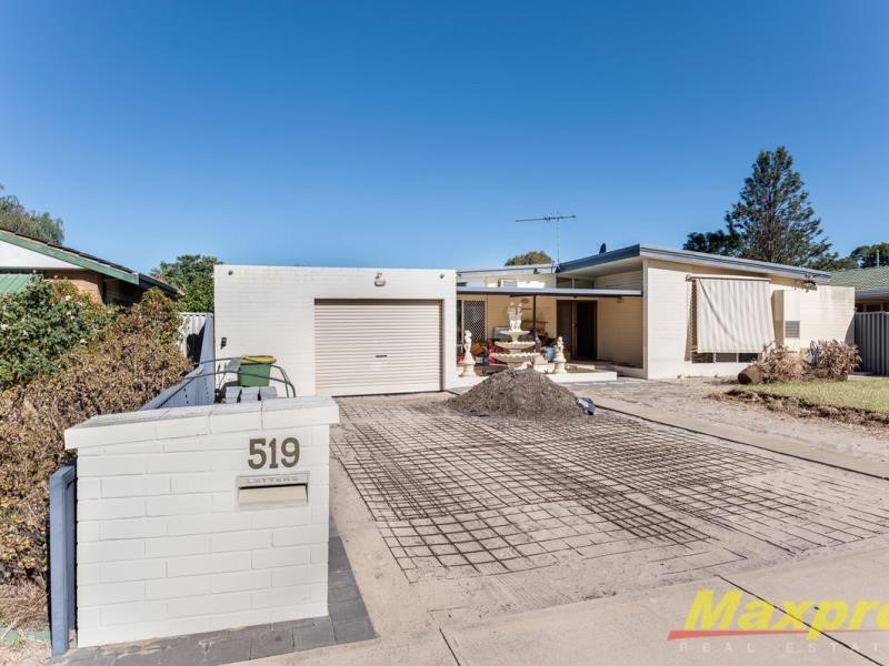 Property for sale in Lynwood