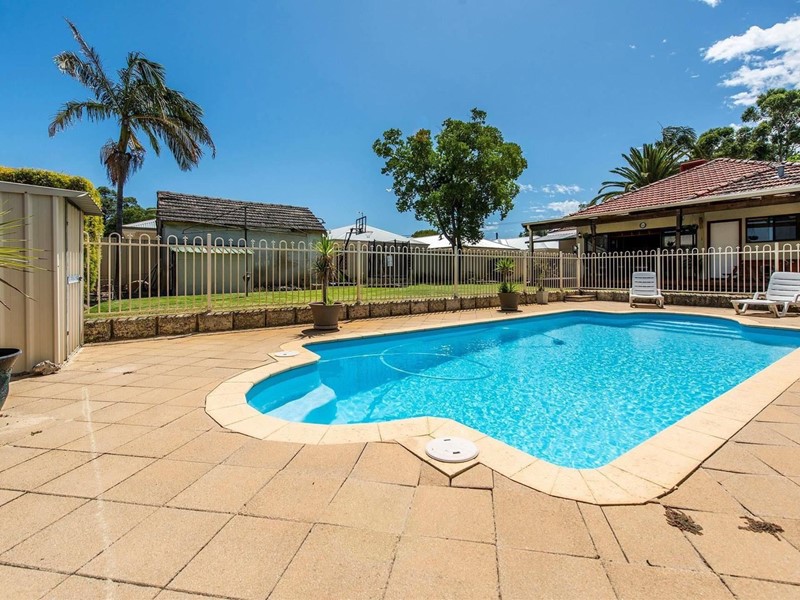 Property for sale in Bassendean : Passmore Real Estate