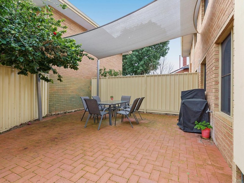 Property for sale in Como : Star Realty Thornlie