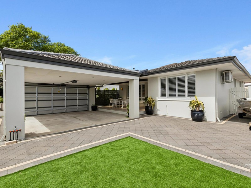 Property for sale in Morley : Passmore Real Estate