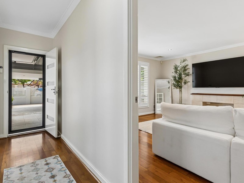 Property for sale in Morley : Passmore Real Estate