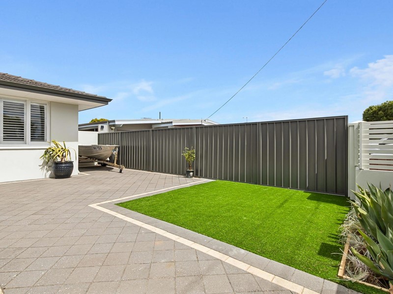 Property for sale in Morley : Passmore Real Estate