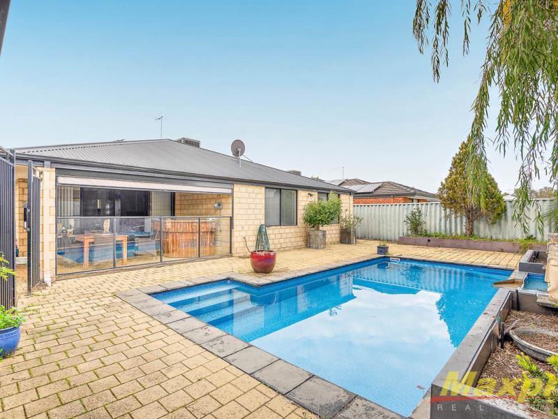 Property for sale in Huntingdale